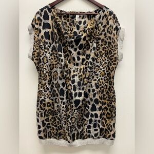 4 for $25 🍒 Warehouse One Leopard Print Relaxed Fit Long Top / Tunic Size XL